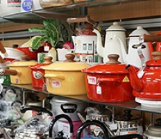 金物屋・土産屋・物産